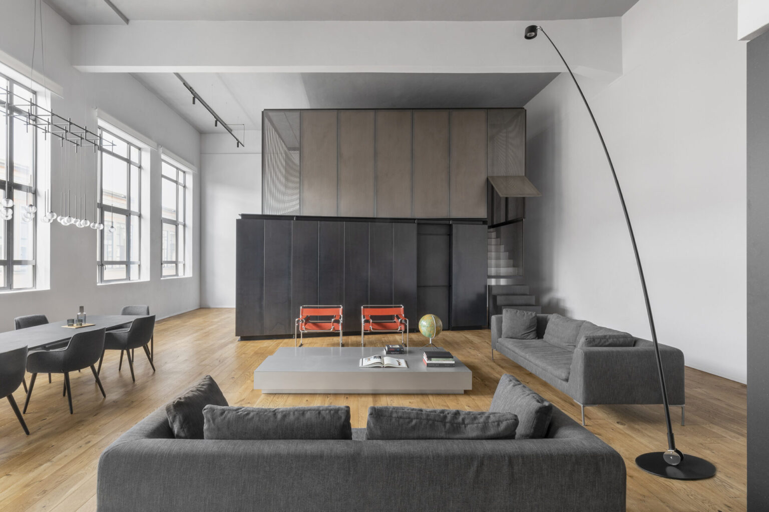 3 idee per convertire ex edifici industriali in spazi aperti e luminosi