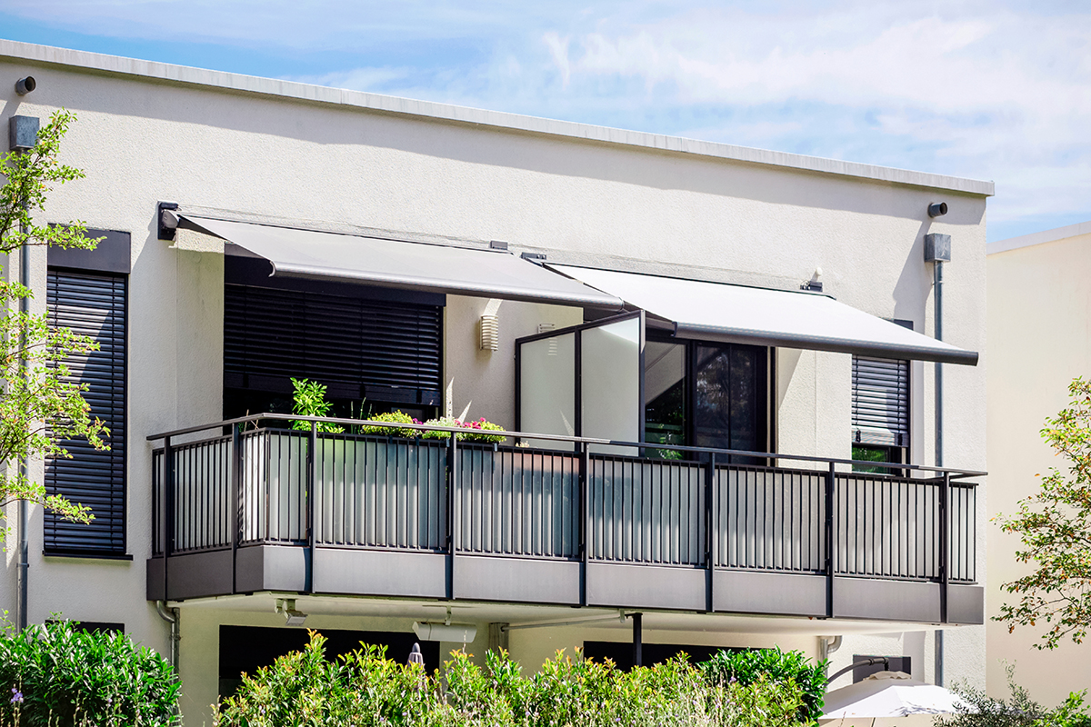 Tenda a bracci: la soluzione evoluta per vivere gli spazi esterni